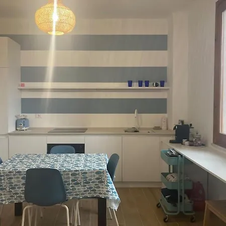 Appartement In Paese E Vicino Al Mare